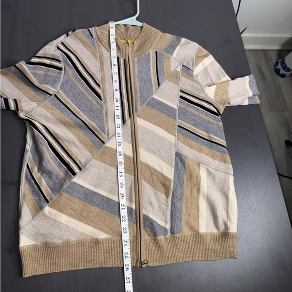 St. John Tan Wool Zip Up Sweater Cardigan - Picture 10 of 10